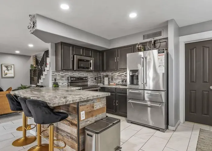 Spacious 4br Near Phoenix Raceway State Farm Stadium And Westgate Holiday home Avondale
