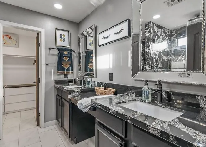 Spacious 4br Near Phoenix Raceway State Farm Stadium And Westgate Holiday home