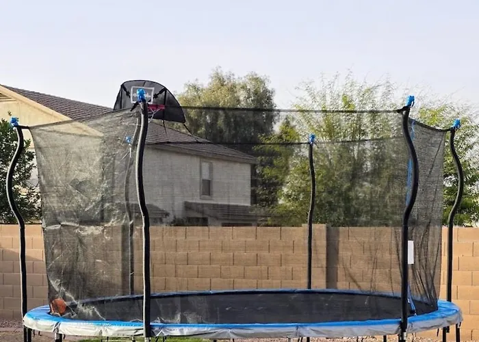 Spacious 4br Near Phoenix Raceway State Farm Stadium And Westgate Holiday home